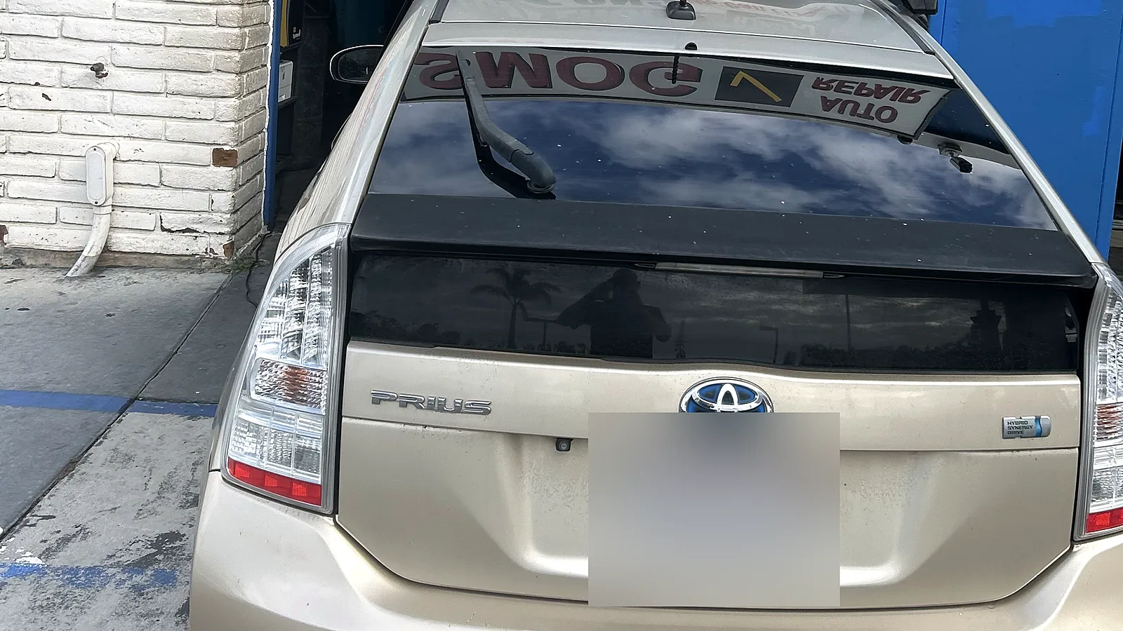 Hybrid smog check in Encinitas, CA: Toyota Prius at our bay door